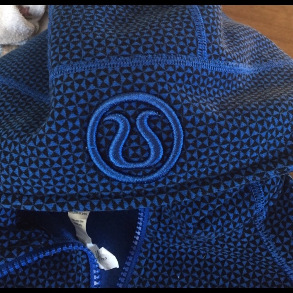 Blue lululemon scuba sweatshirt